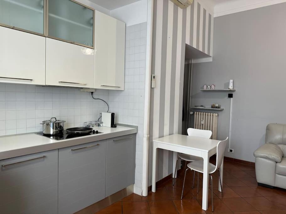 Ponthouse: Navigli, Iulm, Romolo Apartment Milan Luaran gambar